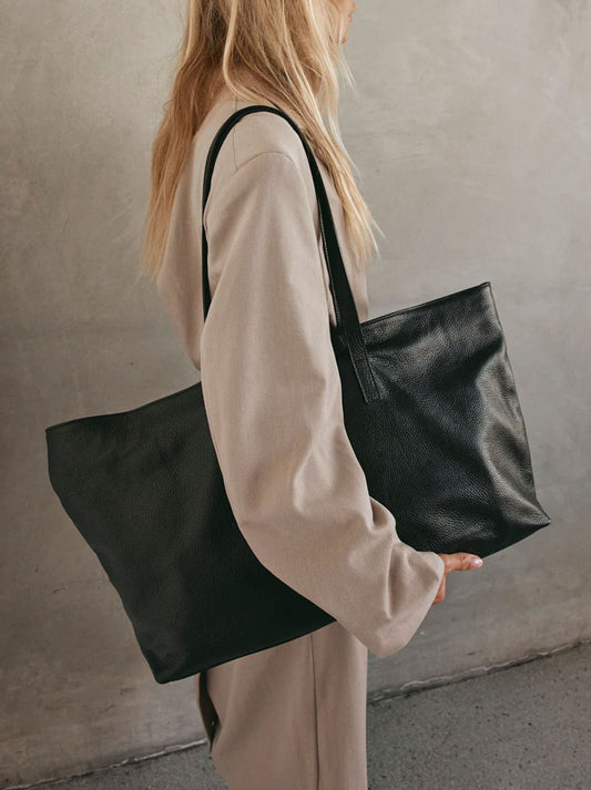 Vestirsi Mia Xl Slouchy Tote (Black)