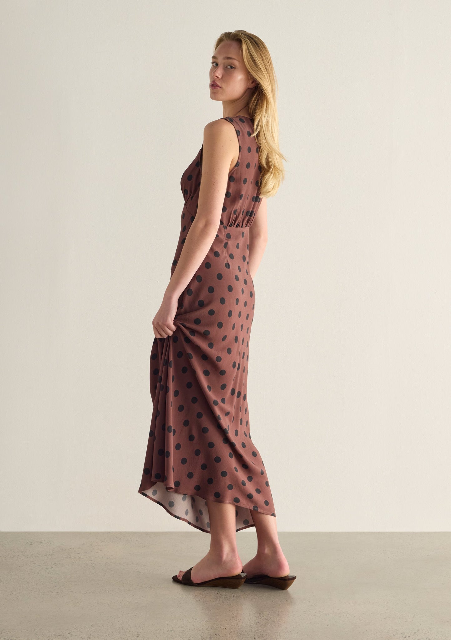 Auguste The Label Cooper Midi Dress (Tan/Brown)