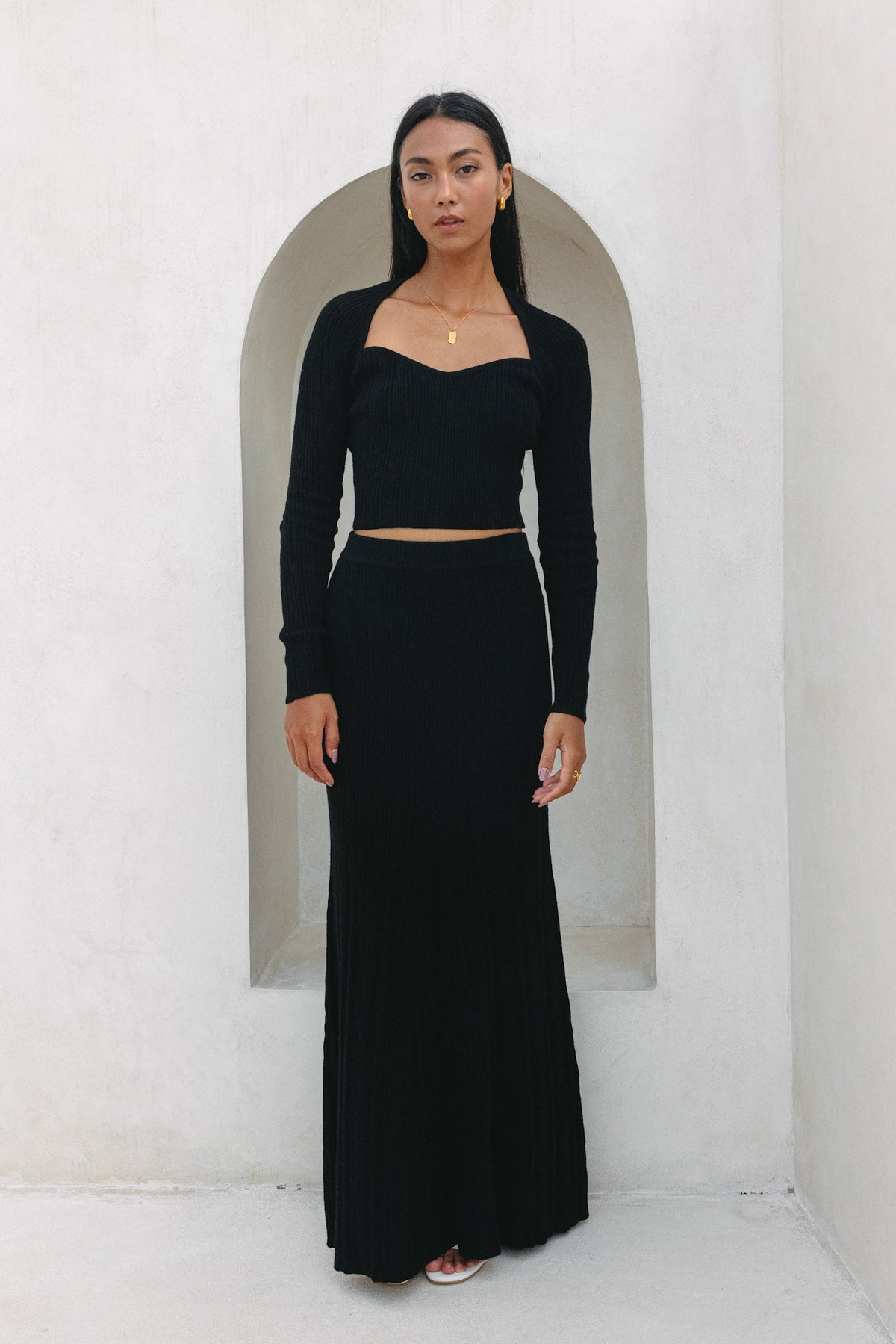 Heychic Valerie Knit Maxi Skirt (Black)