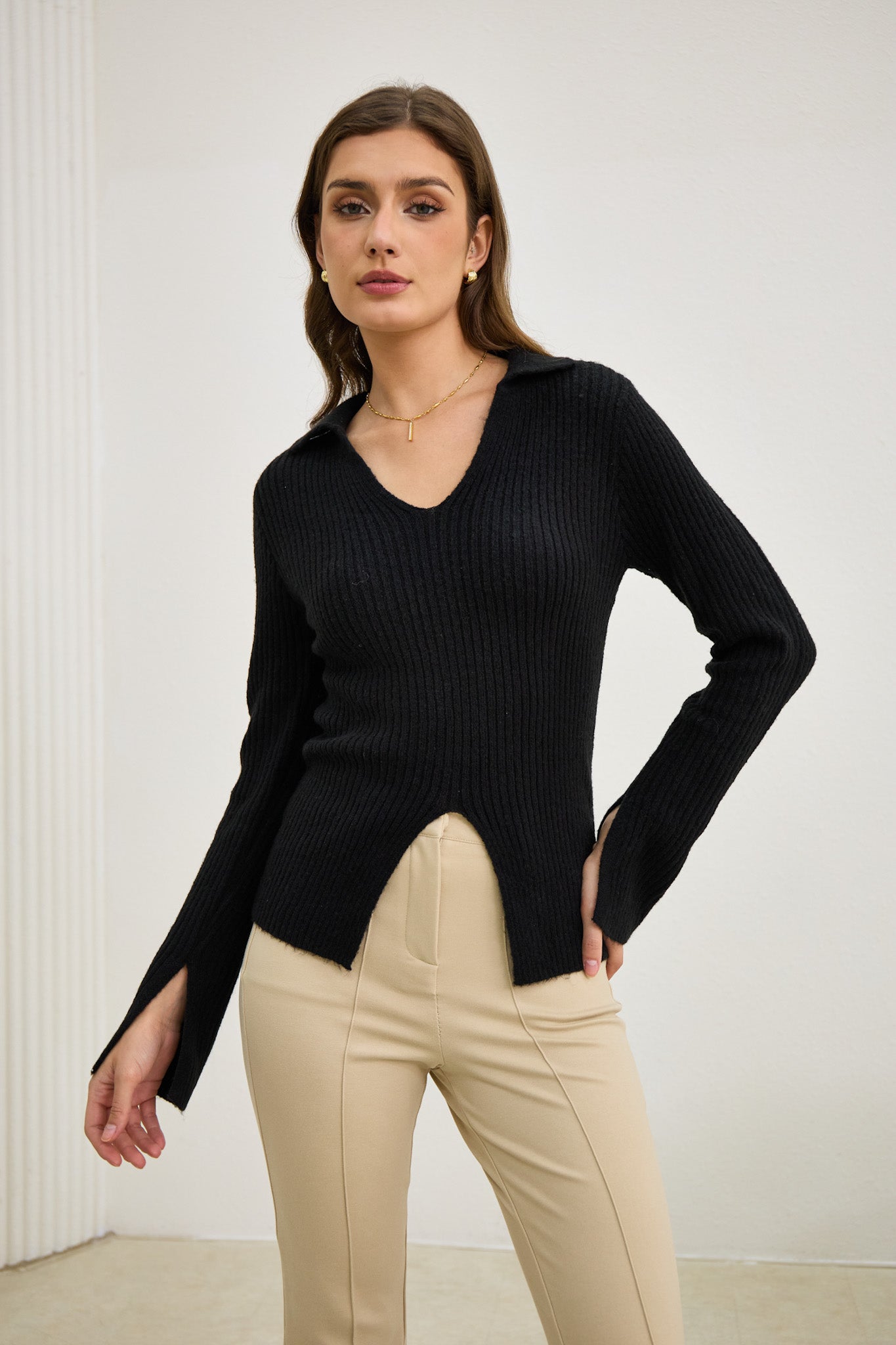 Heychic Audrey Split Long Sleeve Knit Top (Black)
