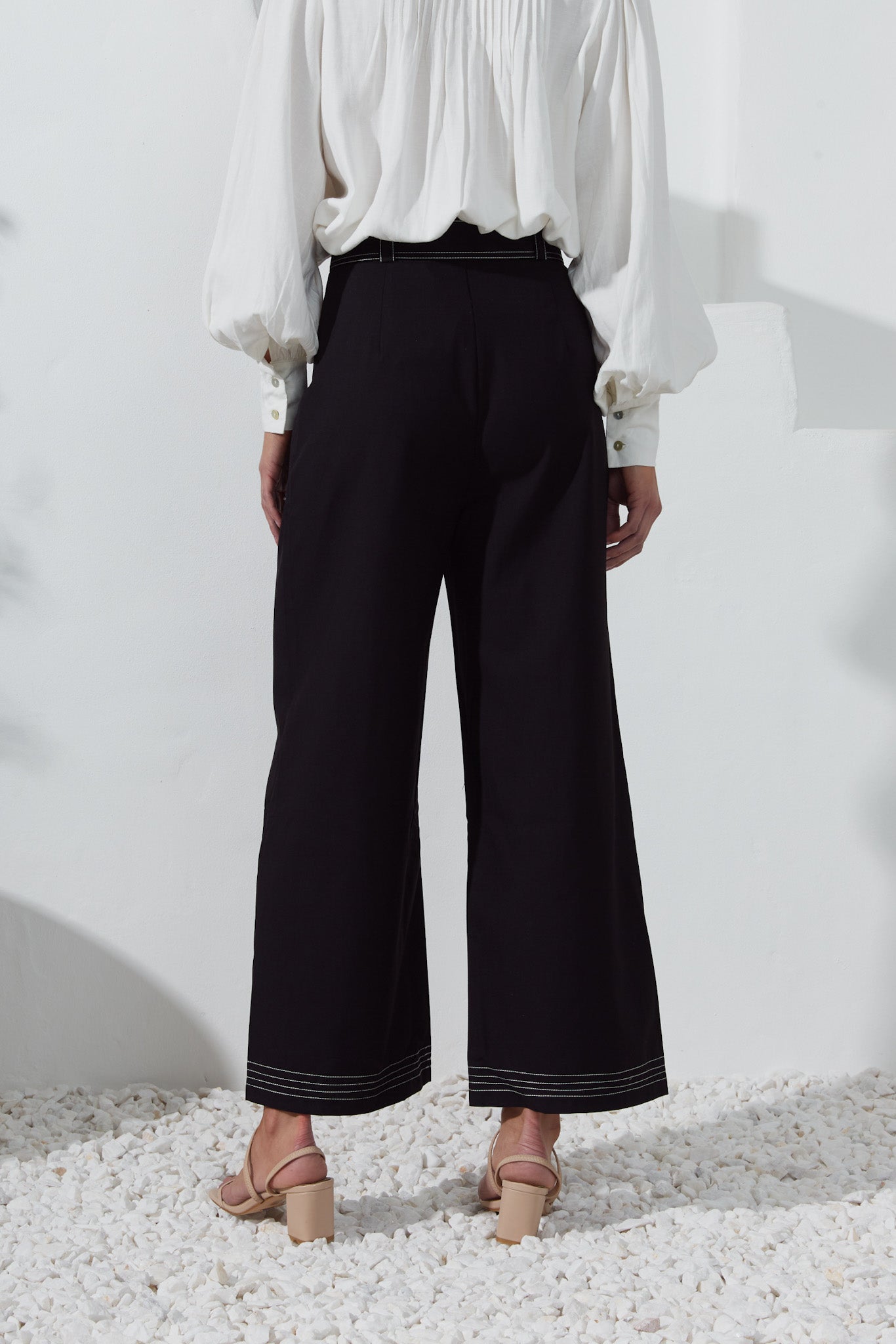 Heychic Drea Belted Wide Leg Pants (Black)