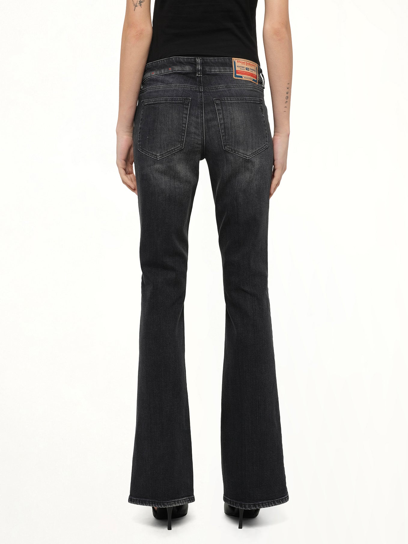DIESEL 1969 D-EBBEY Bootcut Jeans (Black)