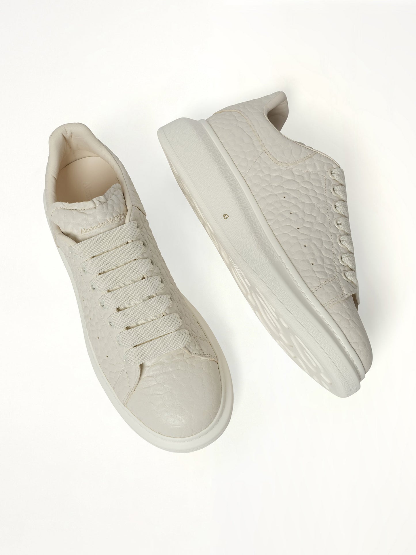 ALEXANDER MCQUEEN Dumbo Grain Larry Sneaker (Off White)