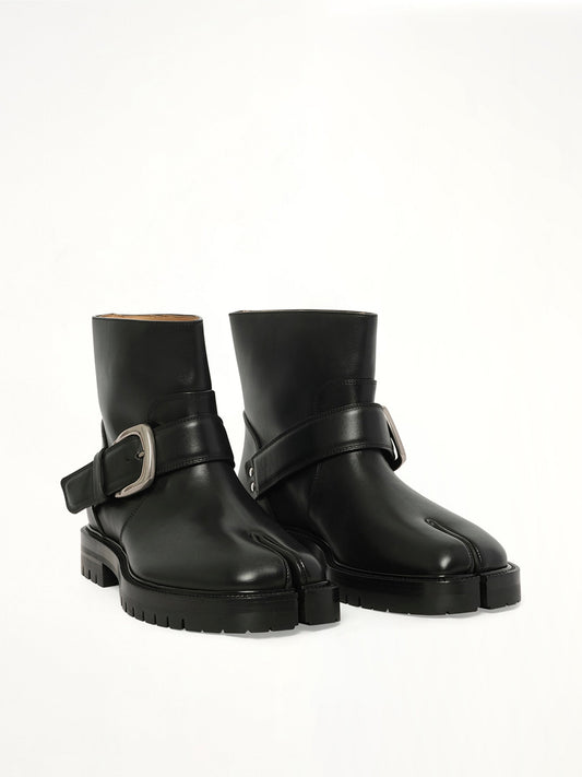 MAISON MARGIELA Tabi County Buckle Ankle Boots (Black)