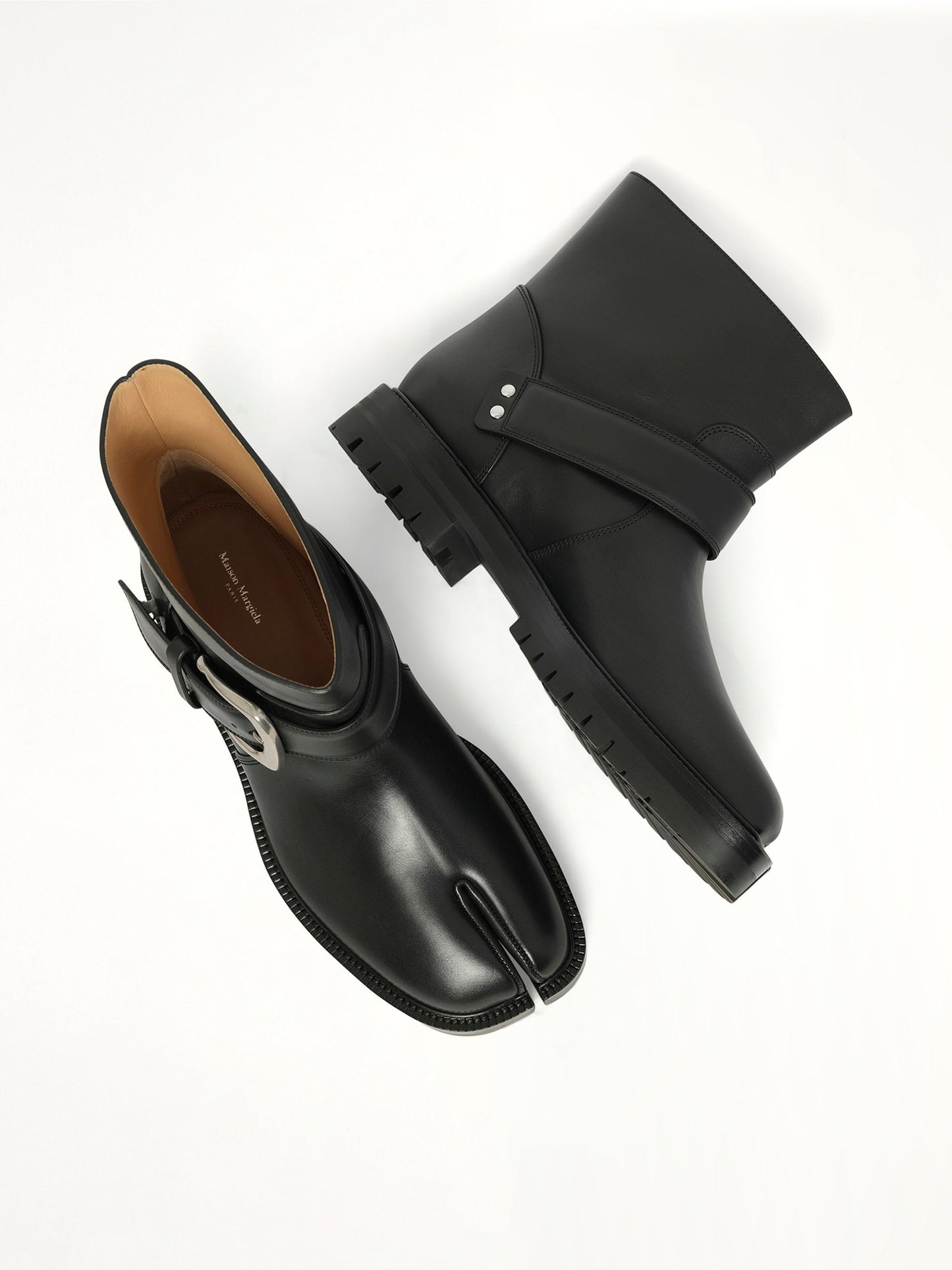 MAISON MARGIELA Tabi County Buckle Ankle Boots (Black)