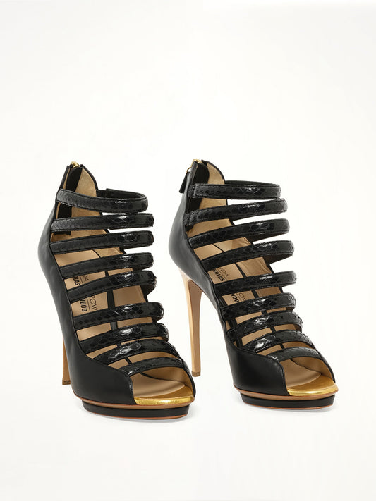 LINDA FARROW Leather Shoes (Black)