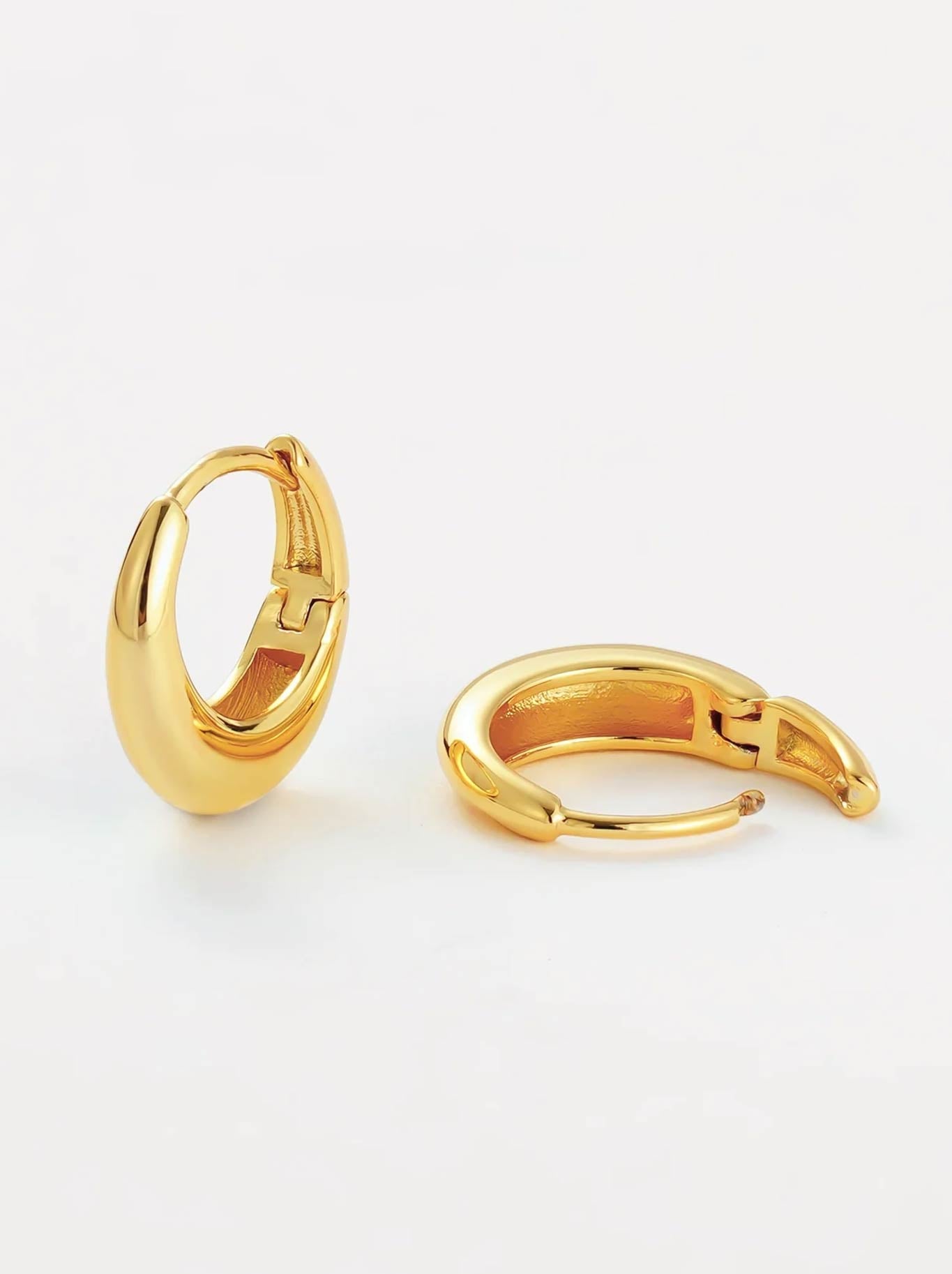 ZAFINO CLEO HOOP SMALL (Gold)