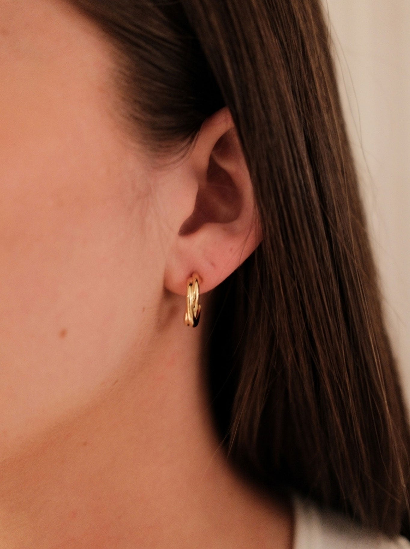 ZAFINO ELOISE HOOP (Gold)