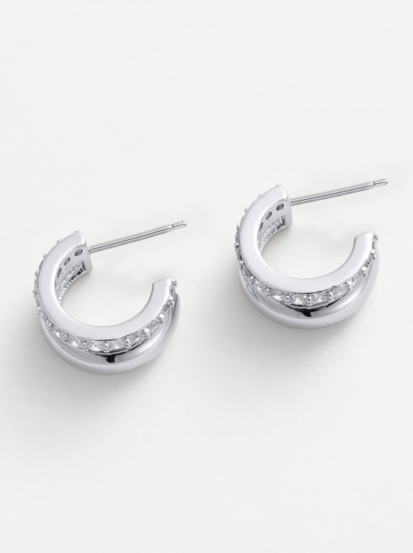 ZAFINO ZOE HOOP (Silver)