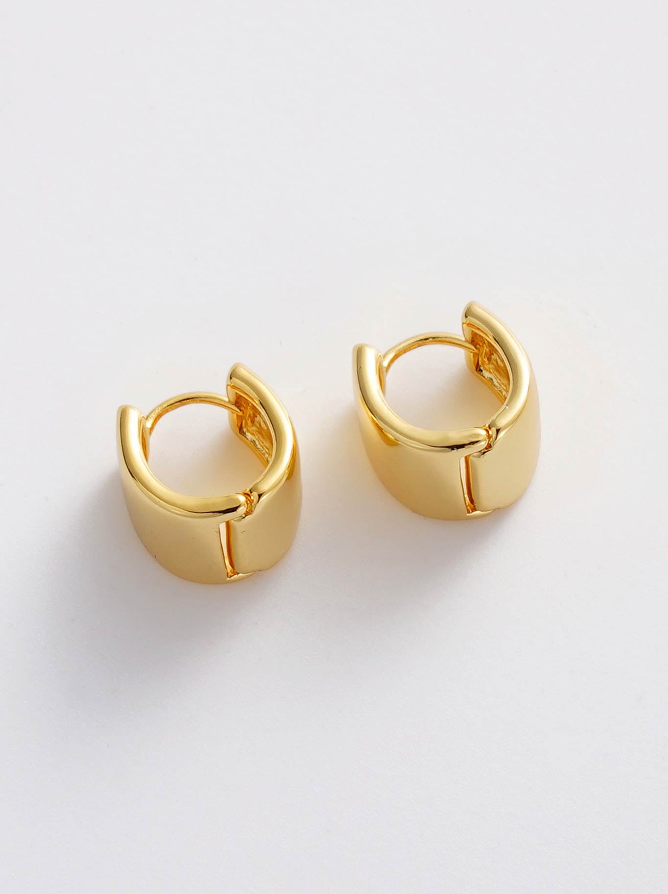 ZAFINO RILEY HOOP (Gold)