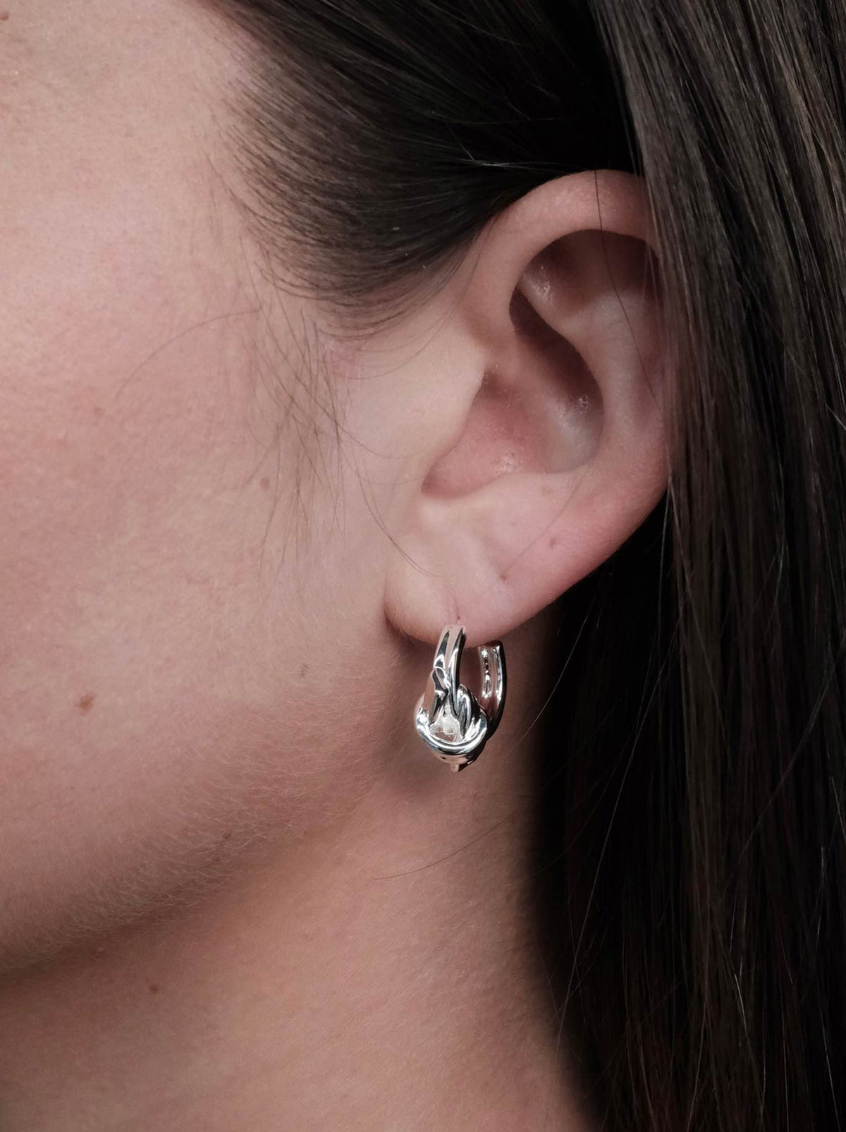ZAFINO EDIE HOOP (Silver)
