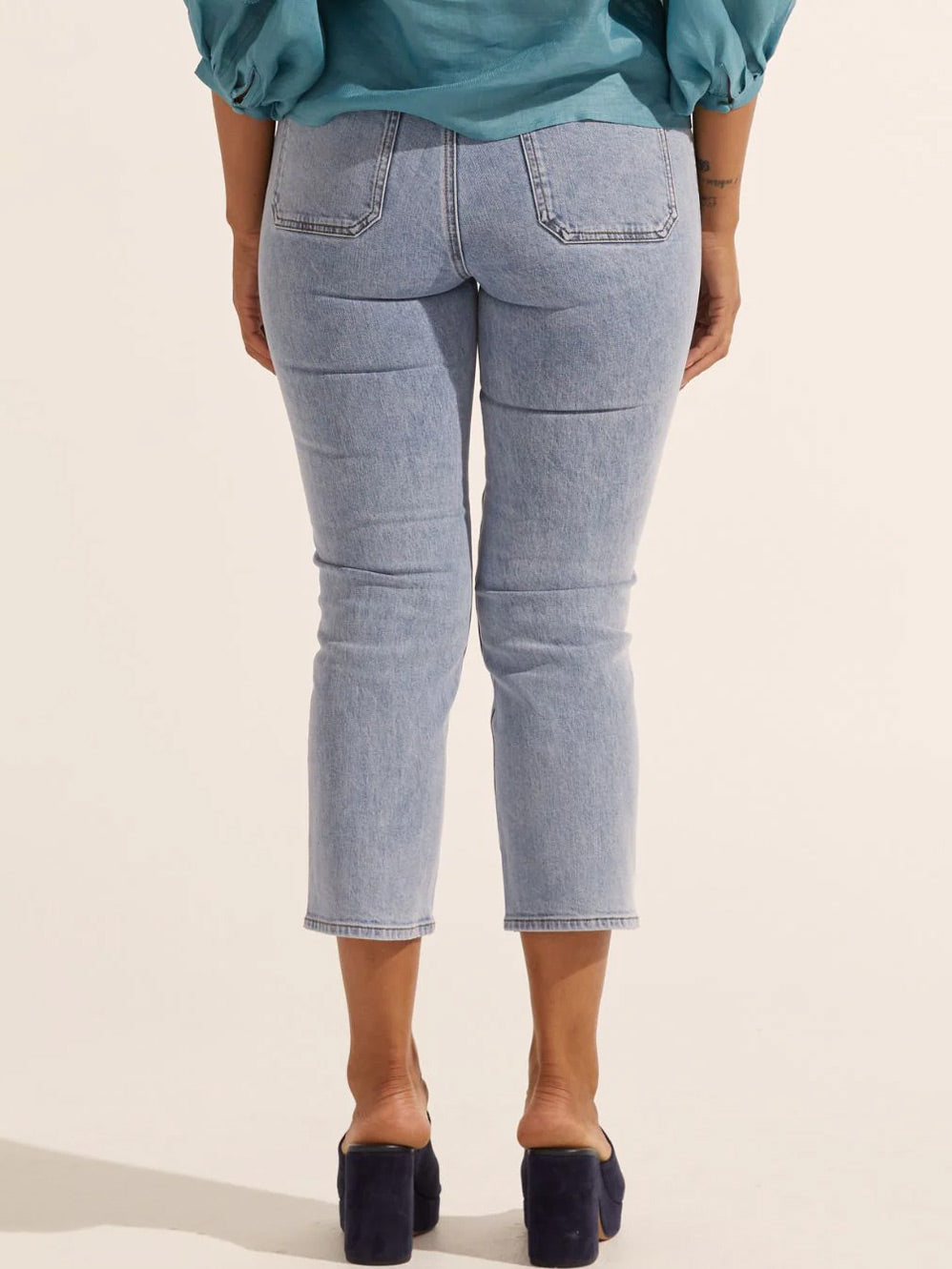 ZOE KRATZMANN COLLEGE JEAN (Wash)