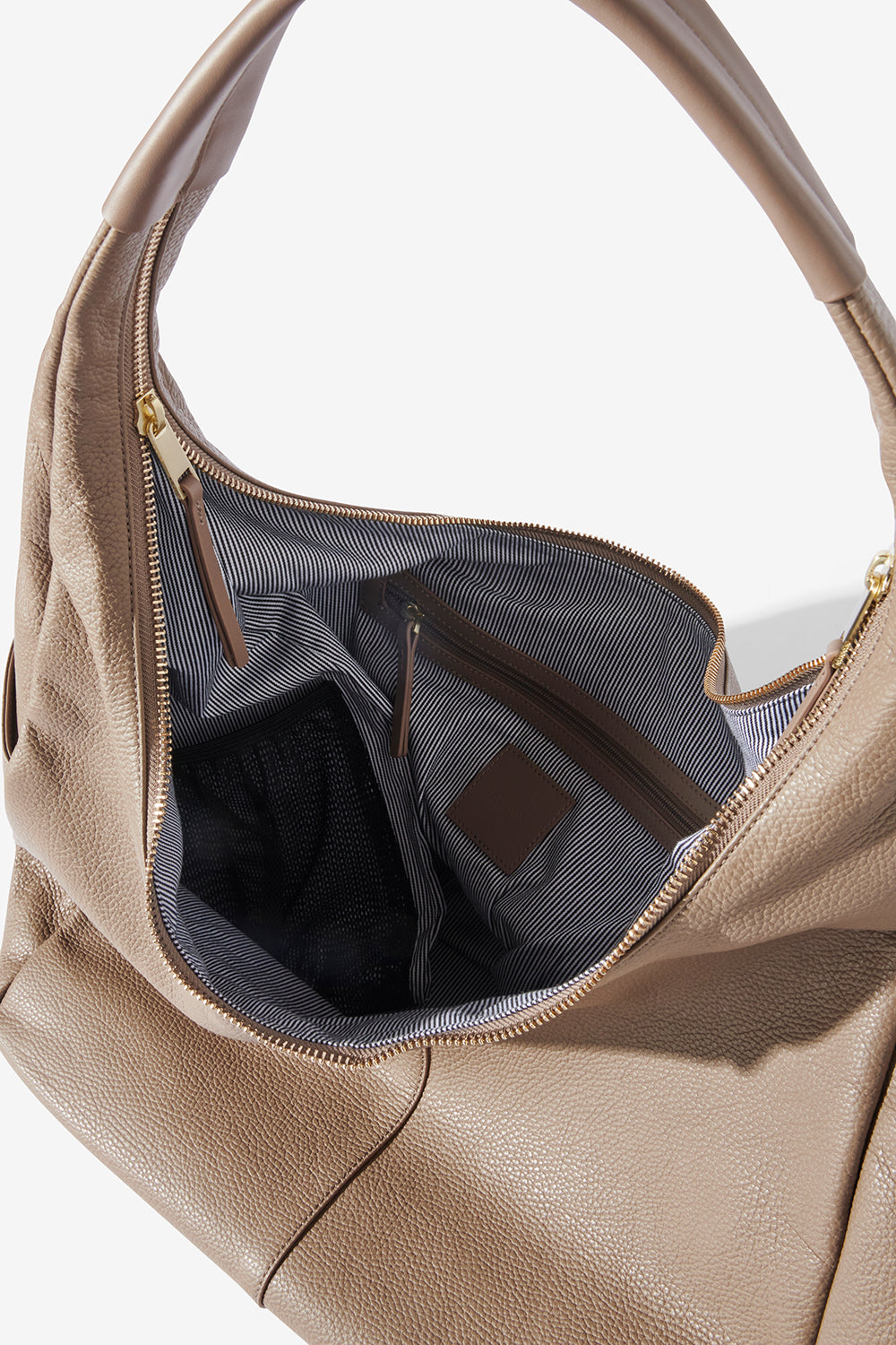 KINNON AMELIA TRAVEL + WEEKENDER BAG (Clay)