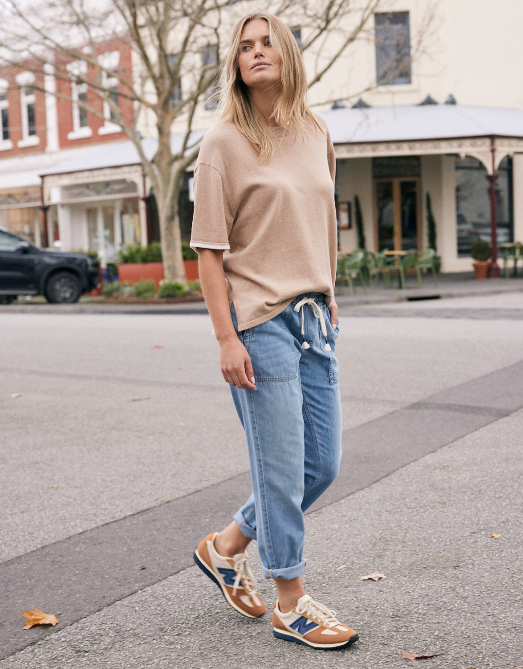 White & Co. Beach Comber Pant (Mid Wash)