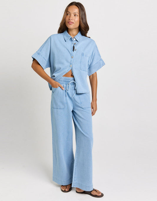 Betty Basics Safra Relax Leg Jean (Medium Wash)