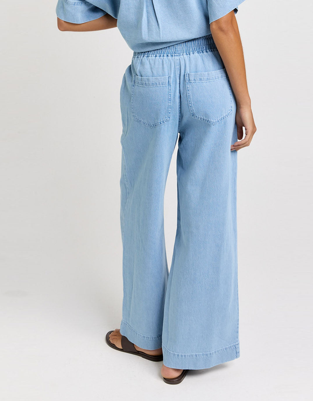 Betty Basics Safra Relax Leg Jean (Medium Wash)