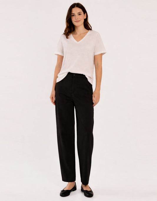Betty Basics Barrel Leg Chino (Black)