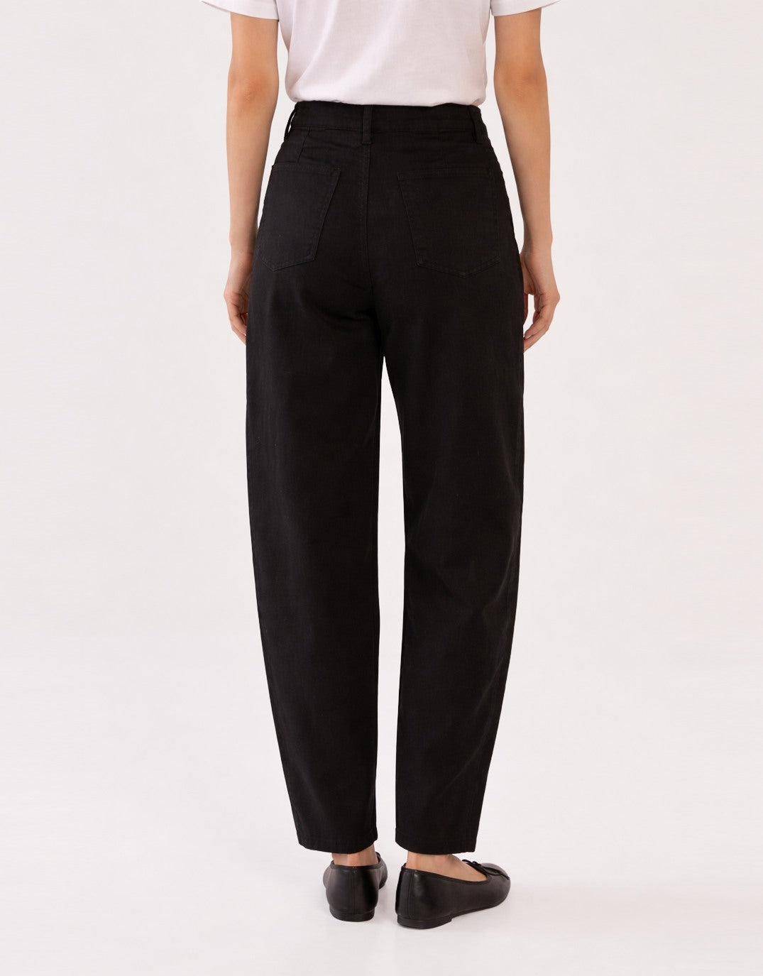 Betty Basics Barrel Leg Chino (Black)