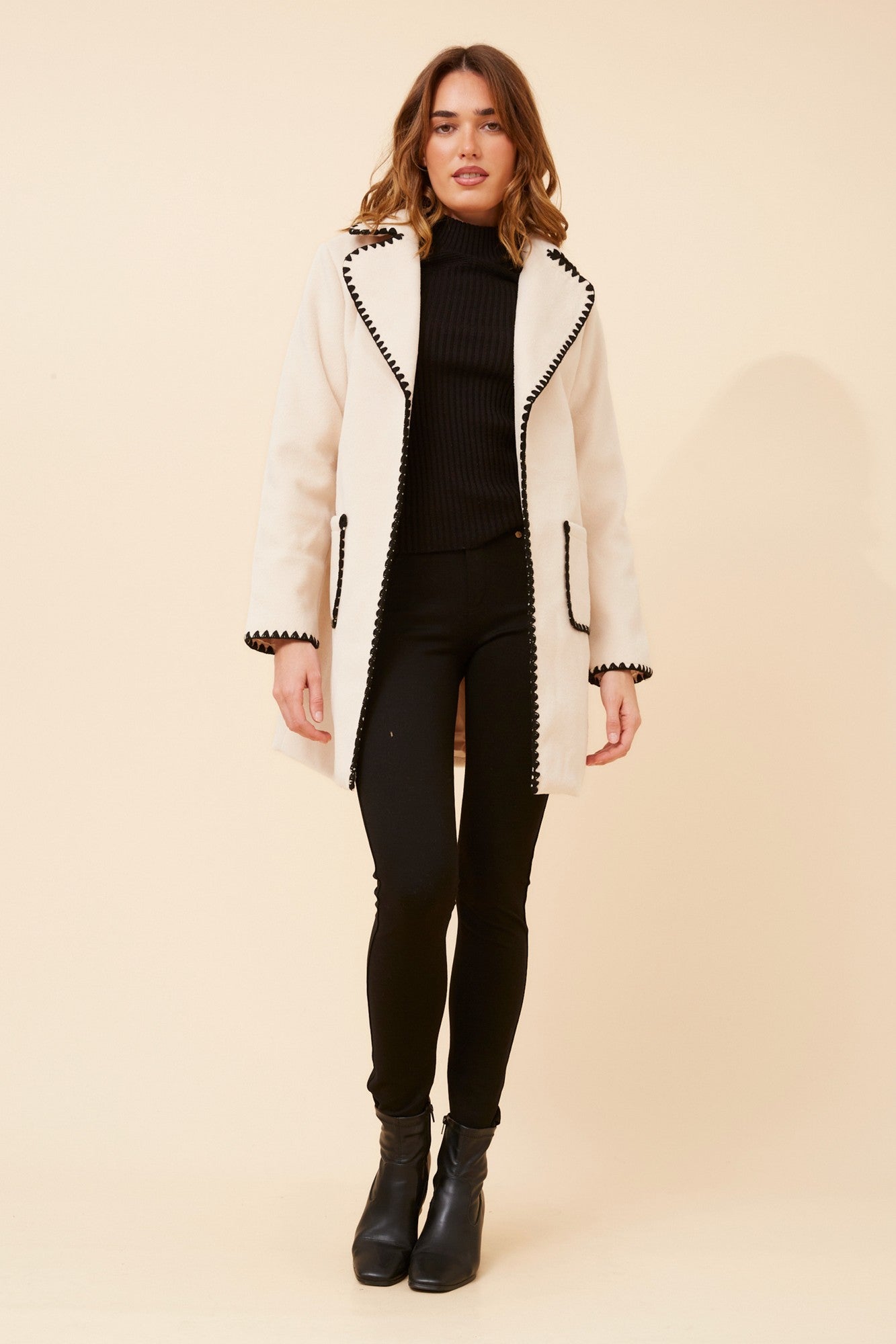 BREA BLANKET STITCHING COAT (Cream)