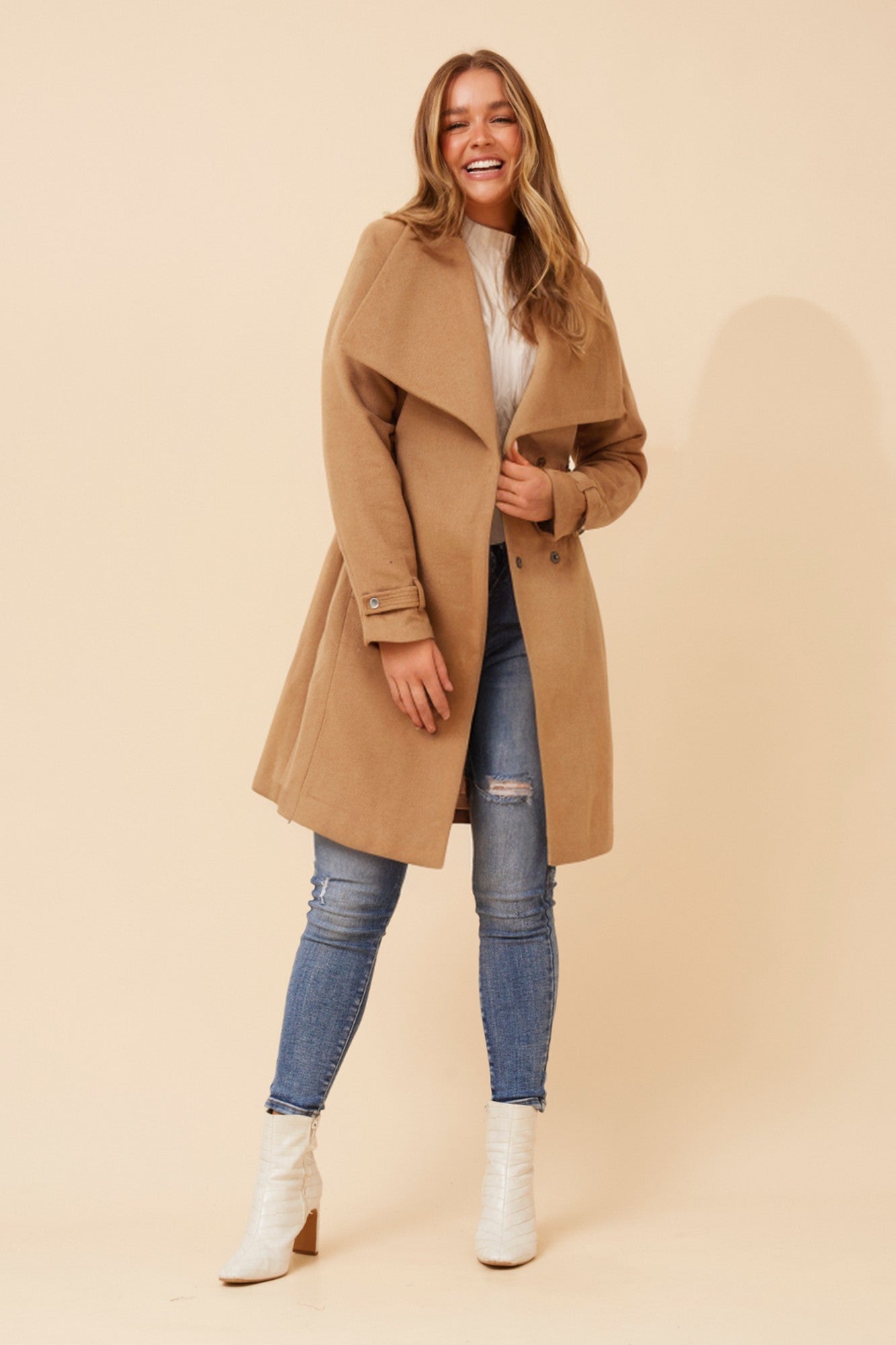 TESSLYN SOLID WRAP COAT (Camel)