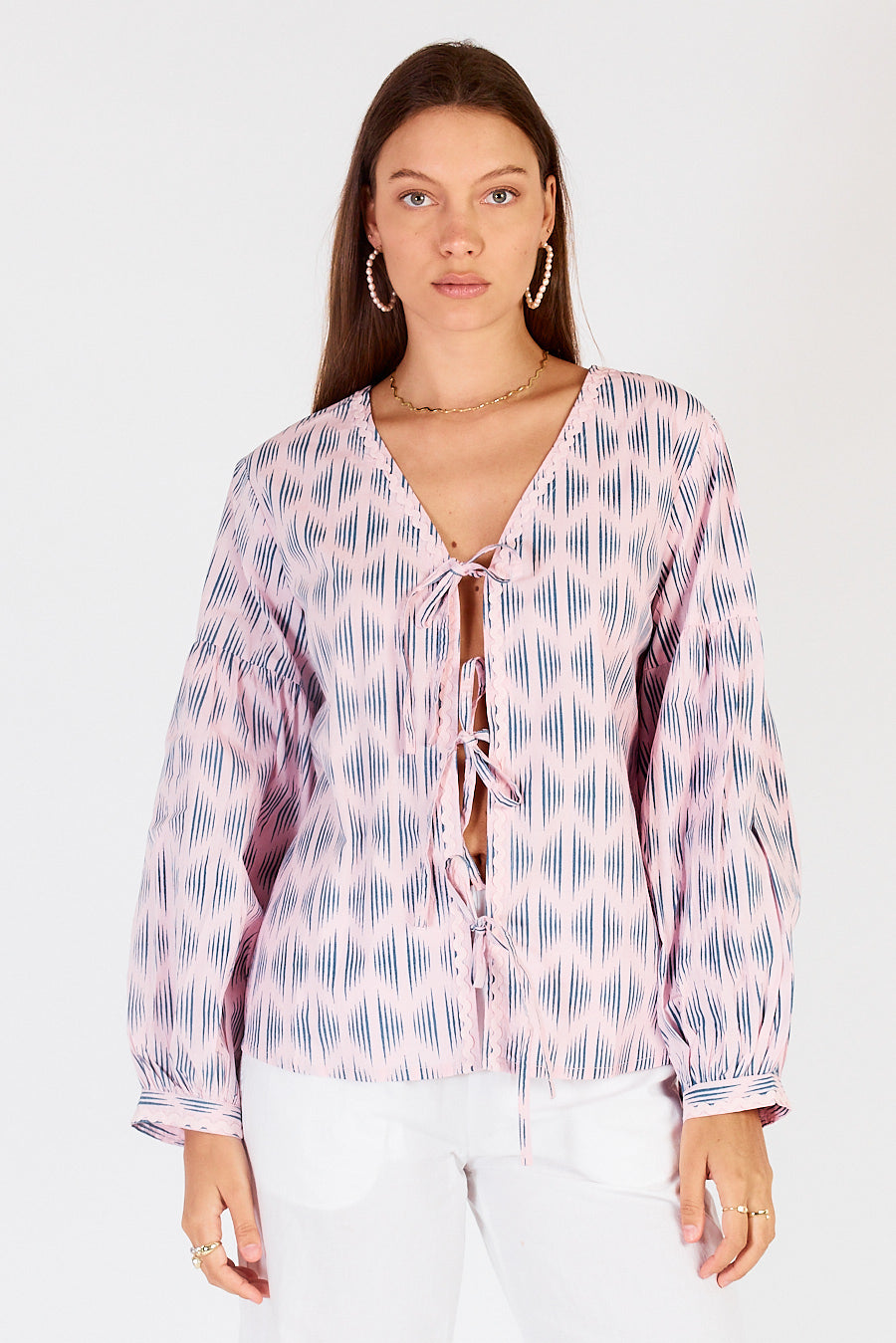 Surfer Cowgirl Mano Tie Shirt (Musk)