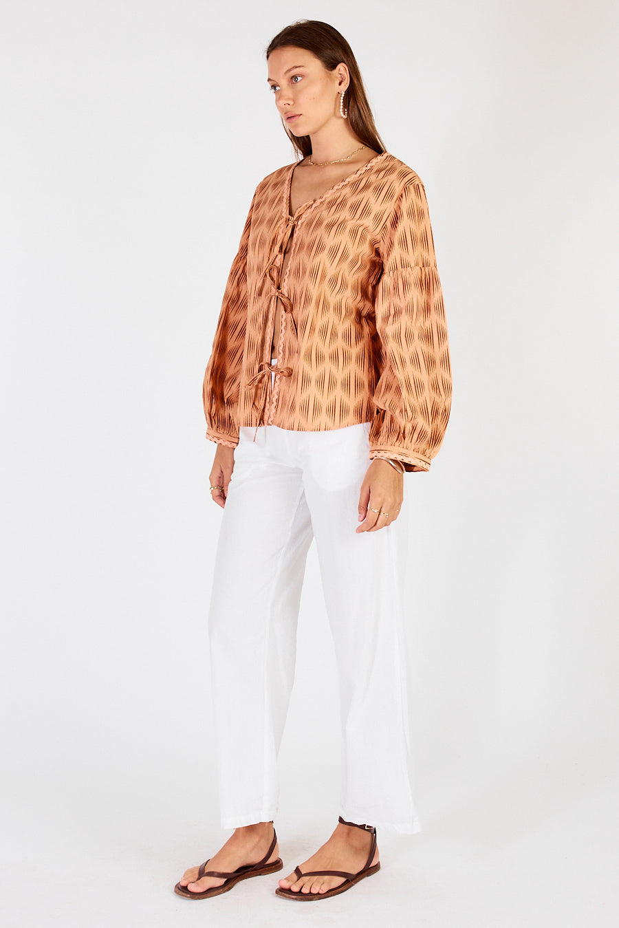 Cowgirl Surfer Mano Tie Shirt (Chocolate)