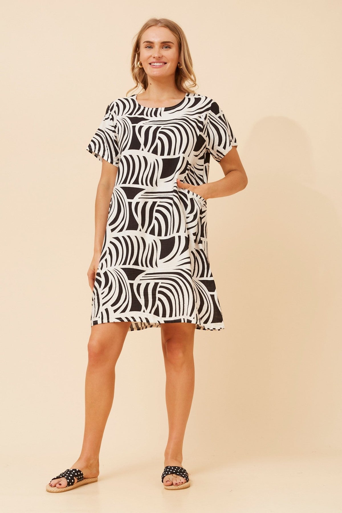 VINE ABSTRACT SHIFT DRESS (Multi Black)