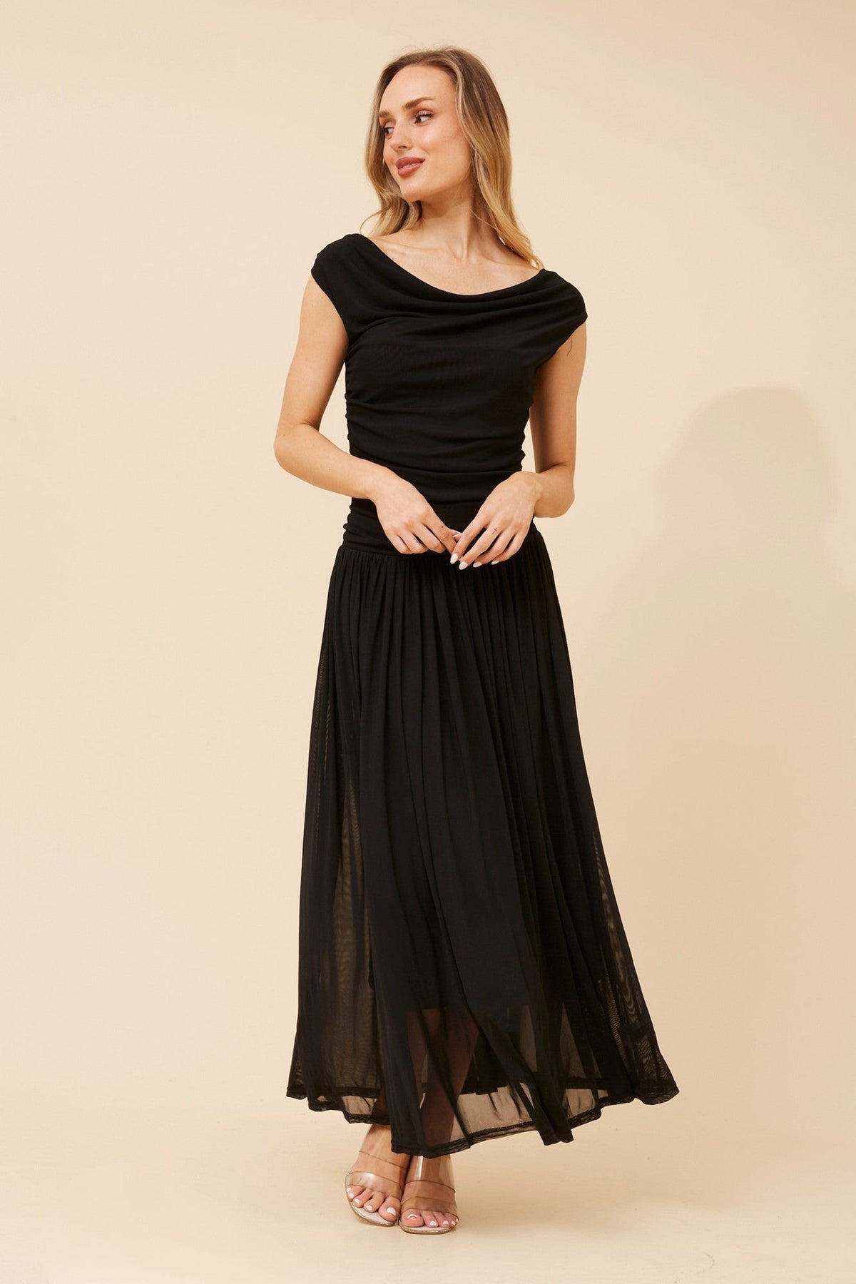 TIRZA SOLID MAXI DRESS (Black)
