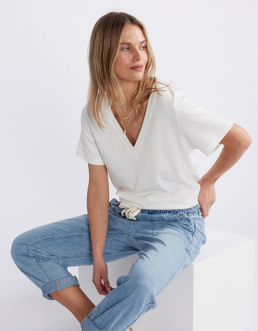 White & Co. The Edit Tee (White)
