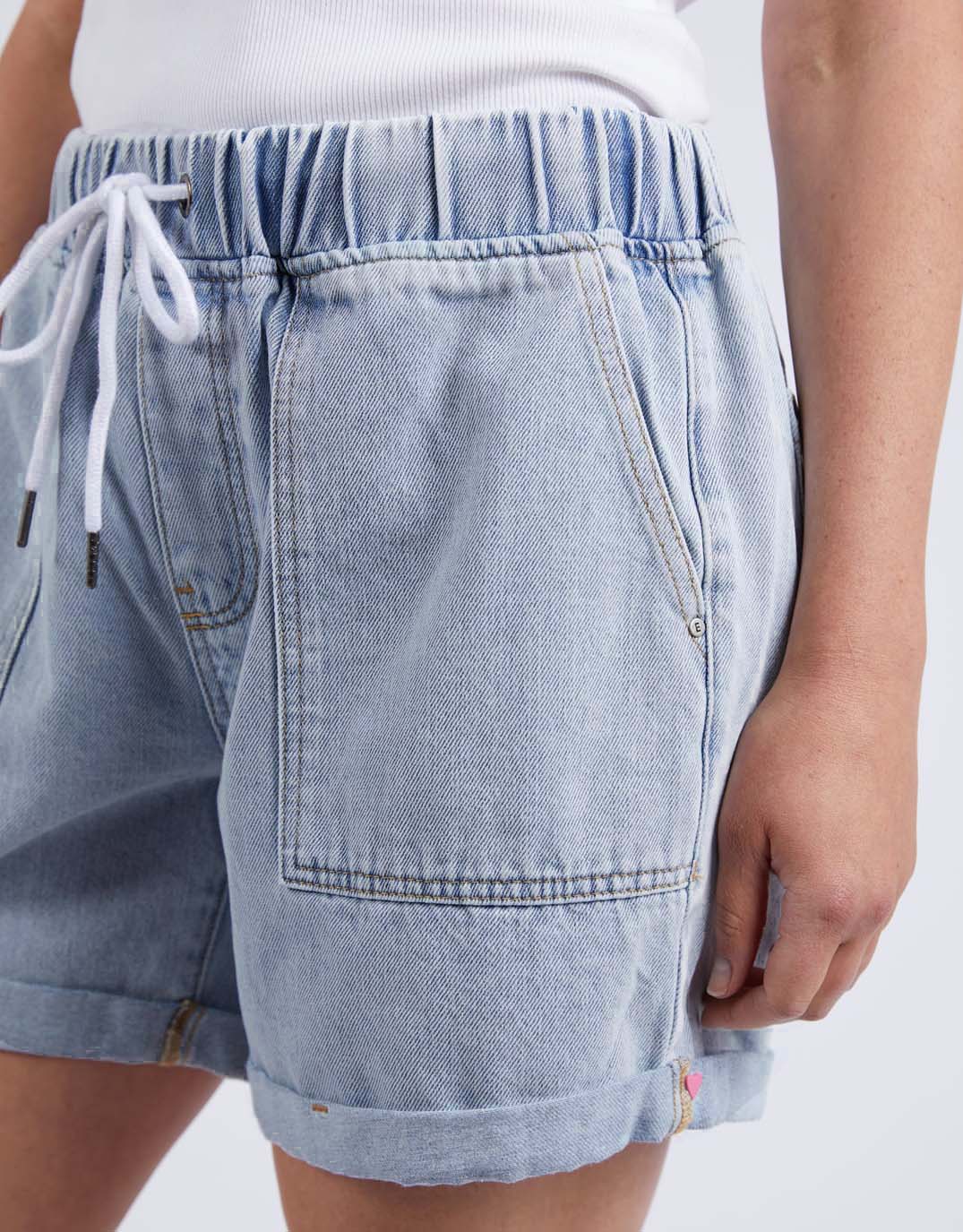 Elm Emma Relaxed Denim Short (Light Blue Wash)