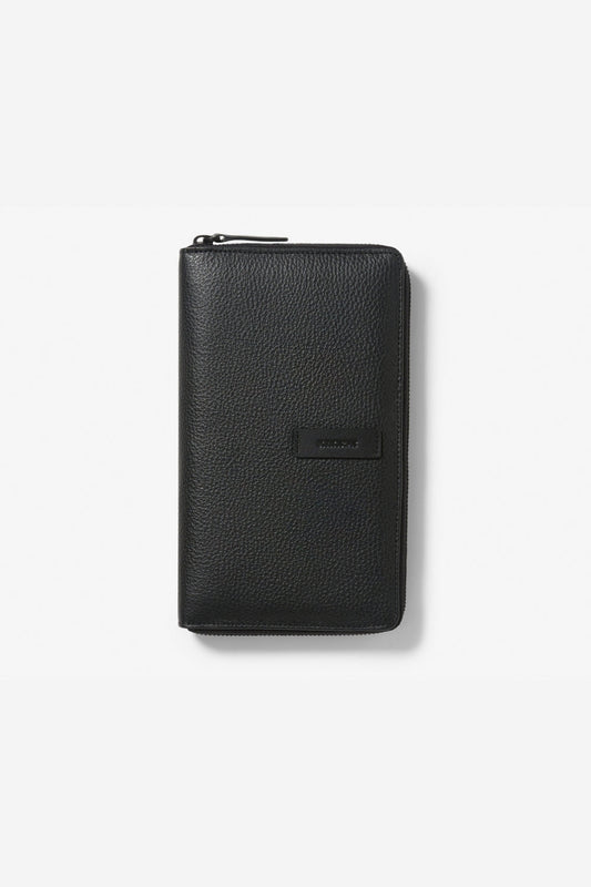 KINNON HEMINGWAY TRAVEL WALLET WITH HARDWARE (Black)