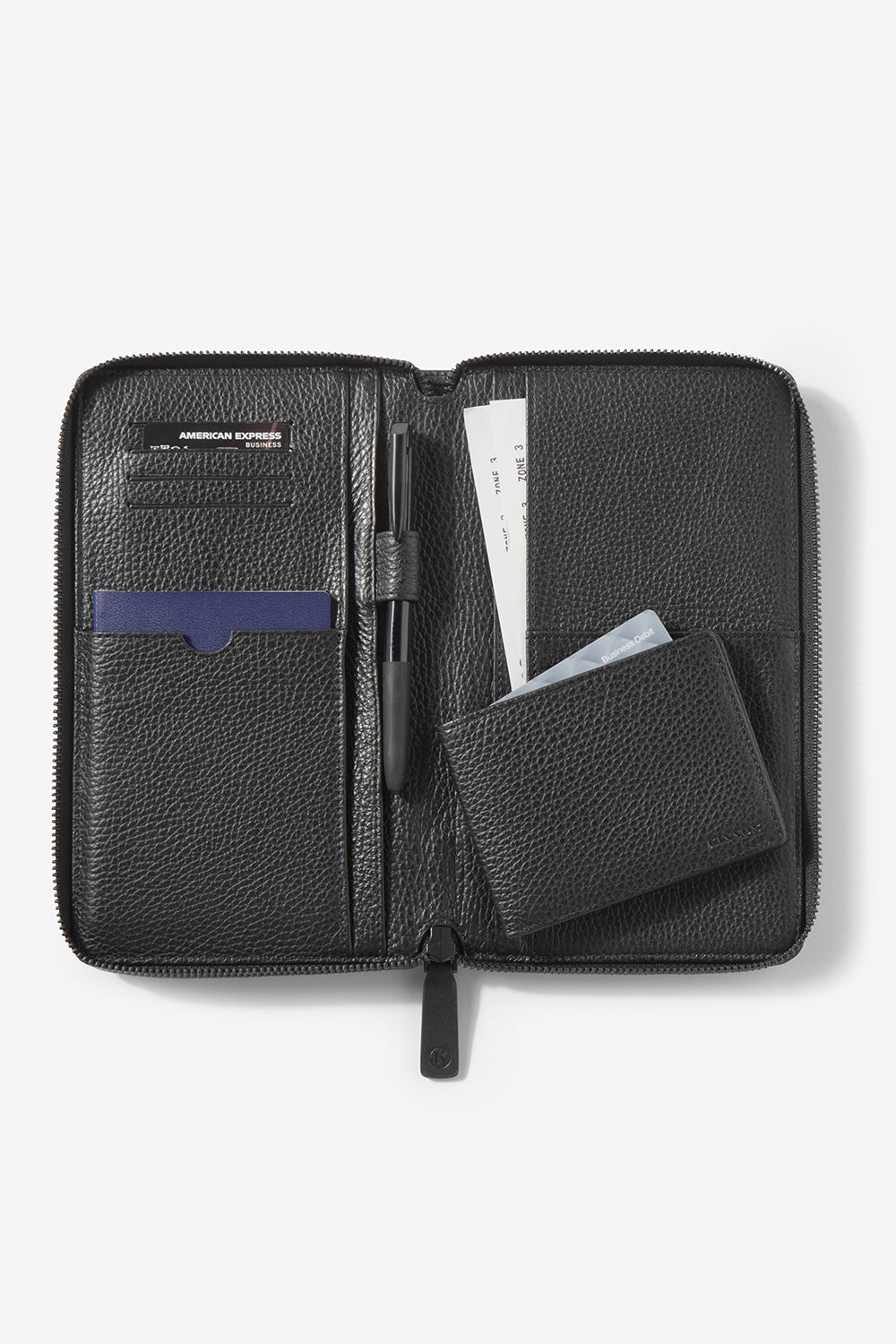 KINNON HEMINGWAY TRAVEL WALLET WITH HARDWARE (Black)