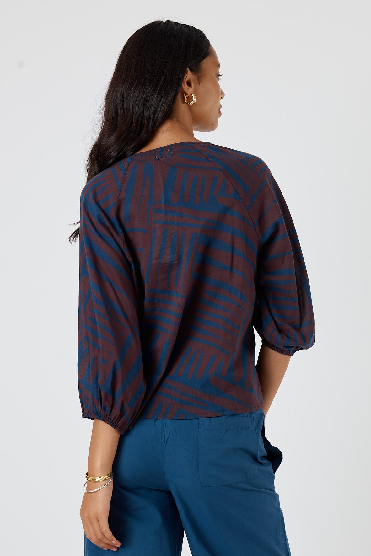 Division Itami Borges Top (Brown)