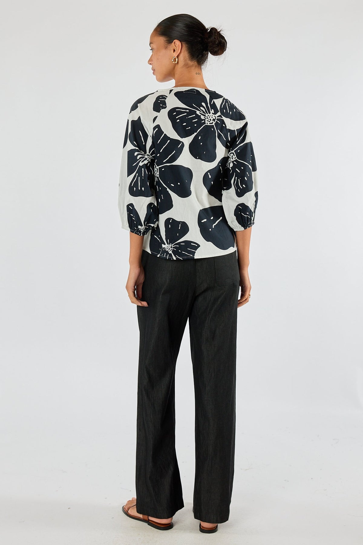 Division Itami St Jean Top (White)