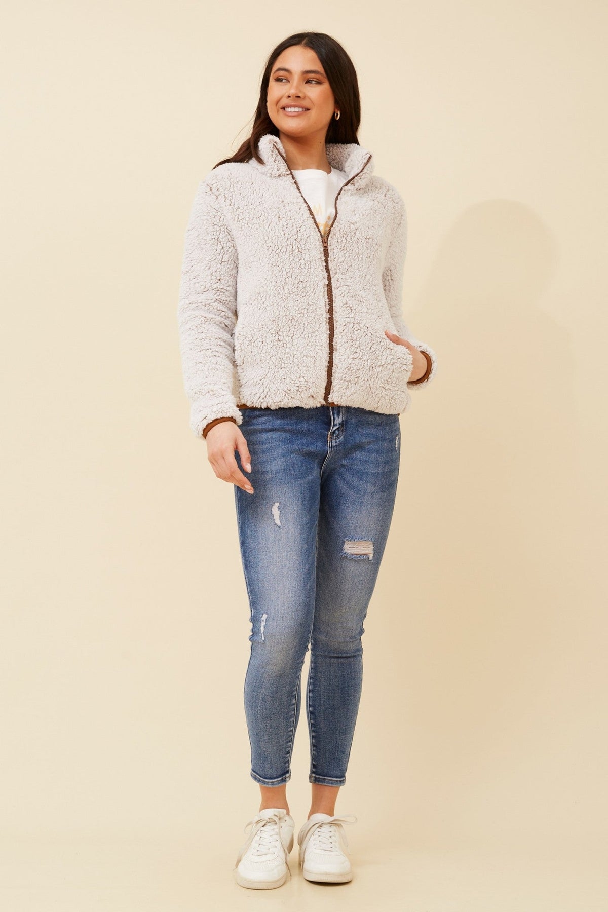 LYN FAUX FUR TEDDY JACKET (Beige)