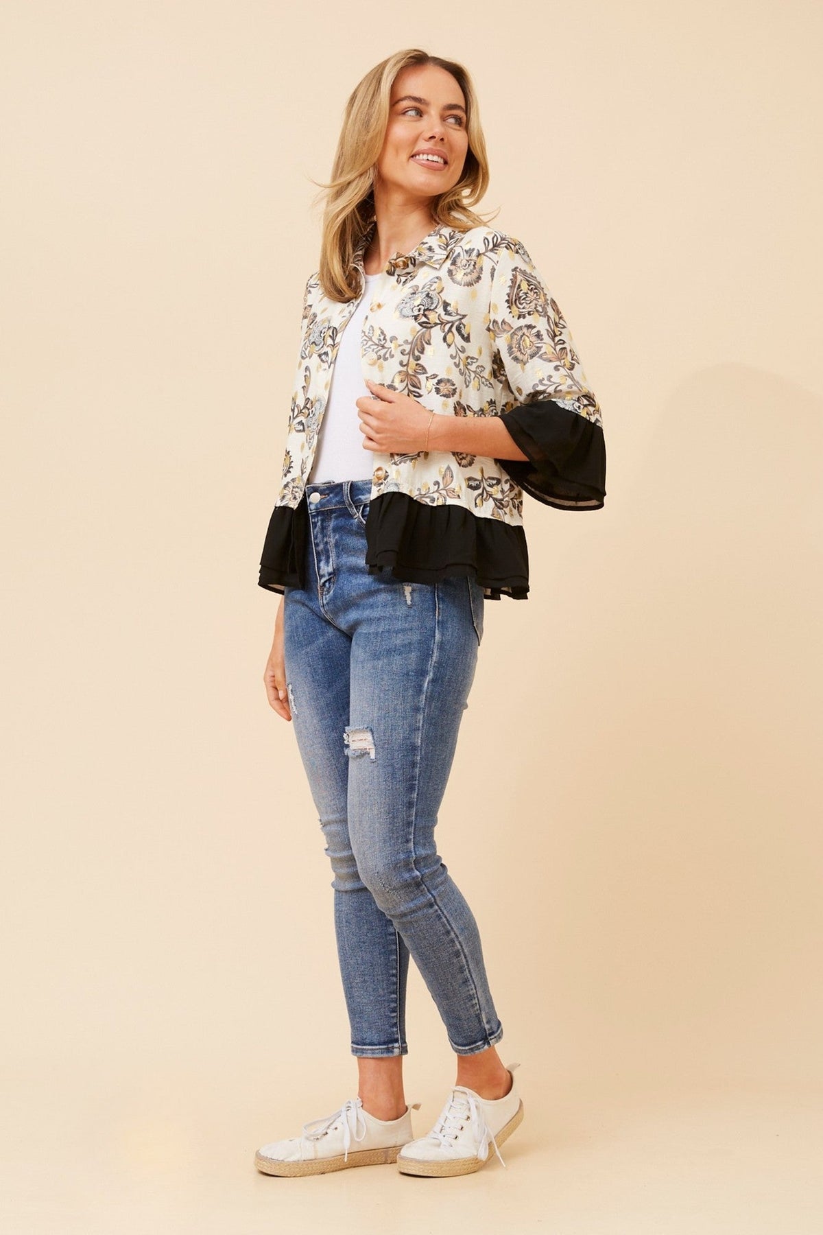 KENSLEY FLORAL PRINT FRILL JACKET (White And Black)