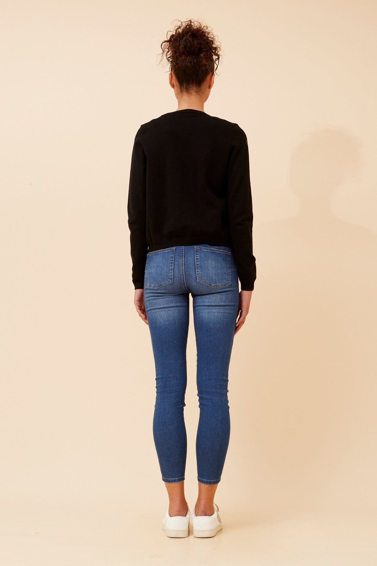 YALINA SOLID KNIT CARDIGAN (Black)