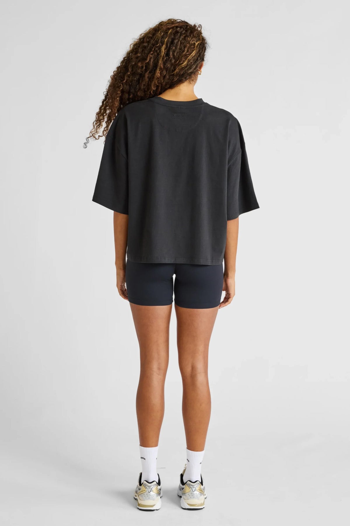 Oversized Cropped Tee (Black)