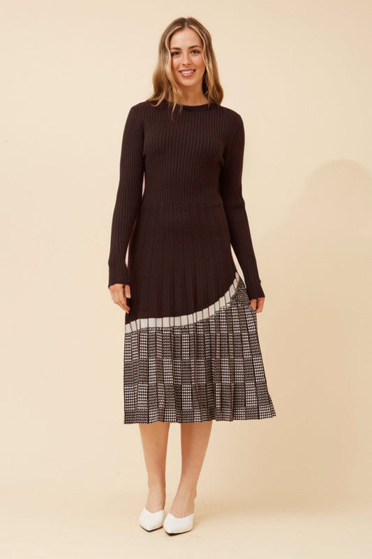 Stella HURST PLEATED KNIT DRESS (Chocolate)