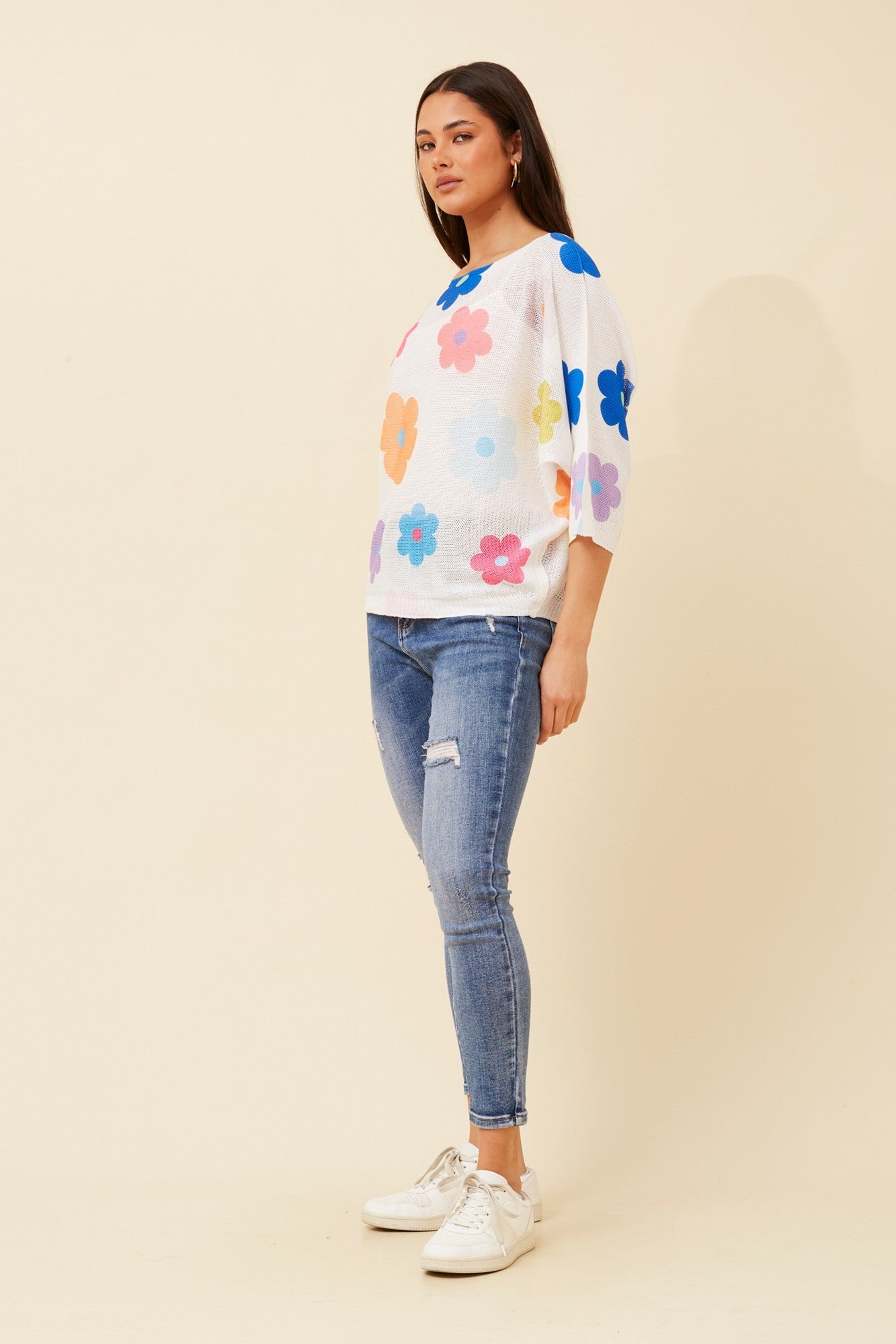 FLORELLA FLORAL KNIT TOP (Multi White)