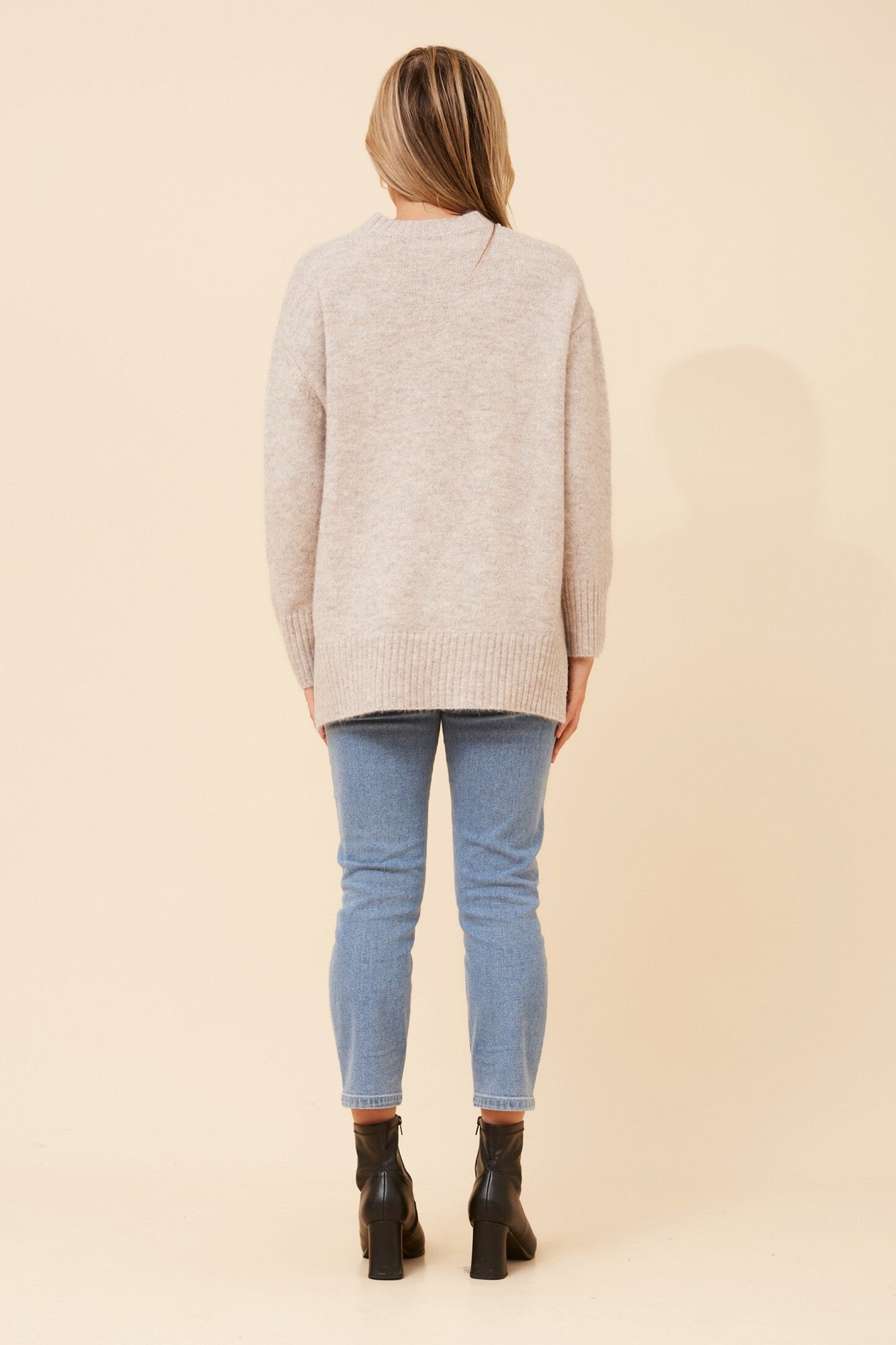KAMARI WOOL BLEND KNIT PULLOVER (Multi Blue)