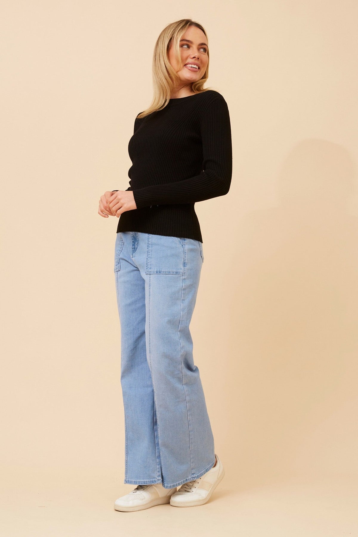 CARLETTA SOLID KNIT PULLOVER (Chocolate)
