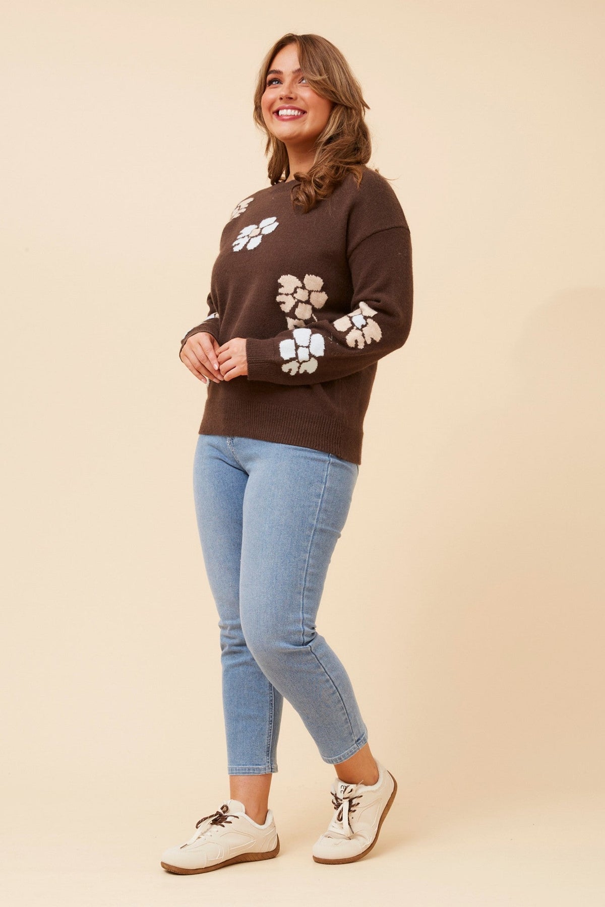 WYLMA FLORAL KNIT PULLOVER (Coffee)