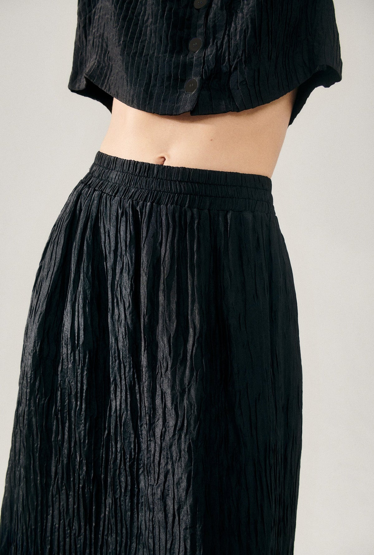Silk Laundry Crinkle Skirt (Black)