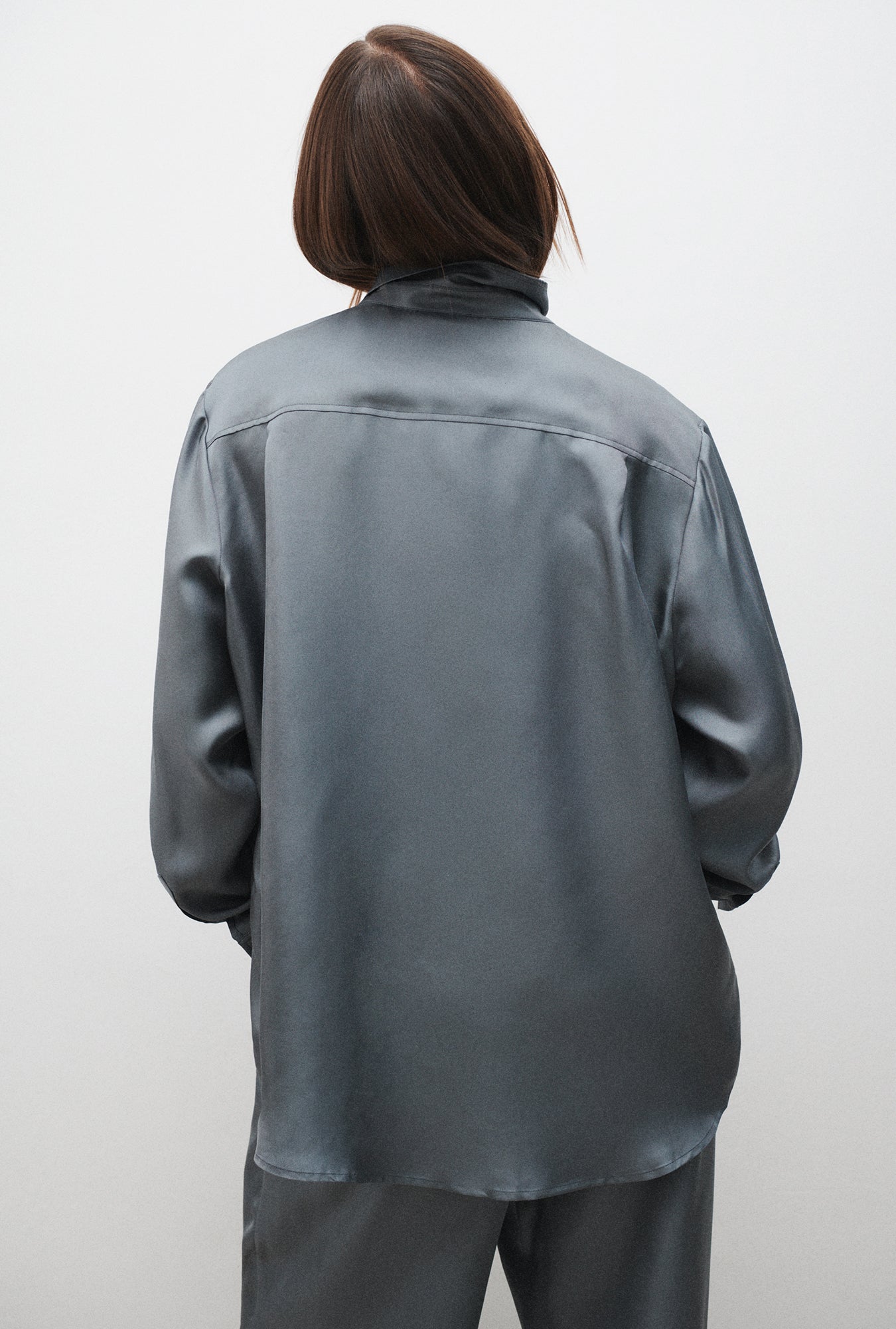 Silk Laundry Twill Boyfriend Shirt (Slate)