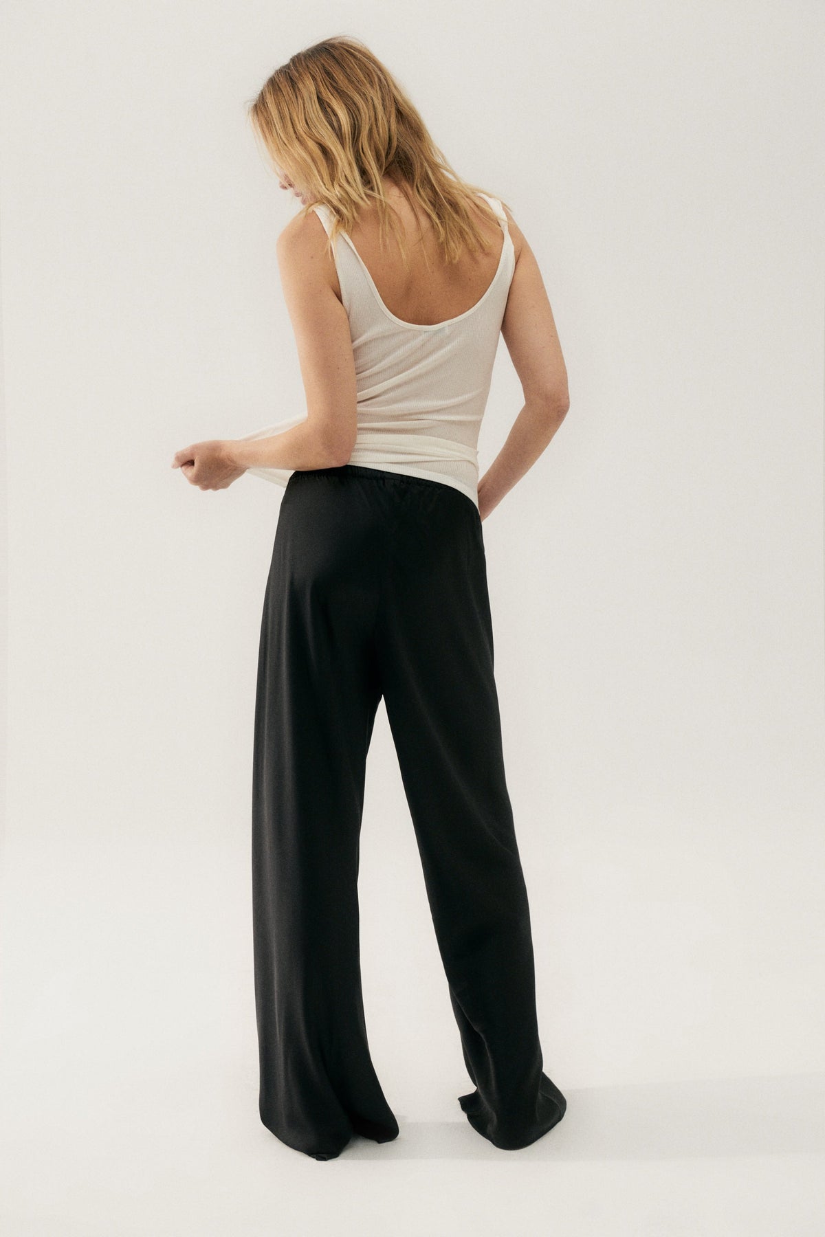 Silk Laundry Ribbed Tank (White)