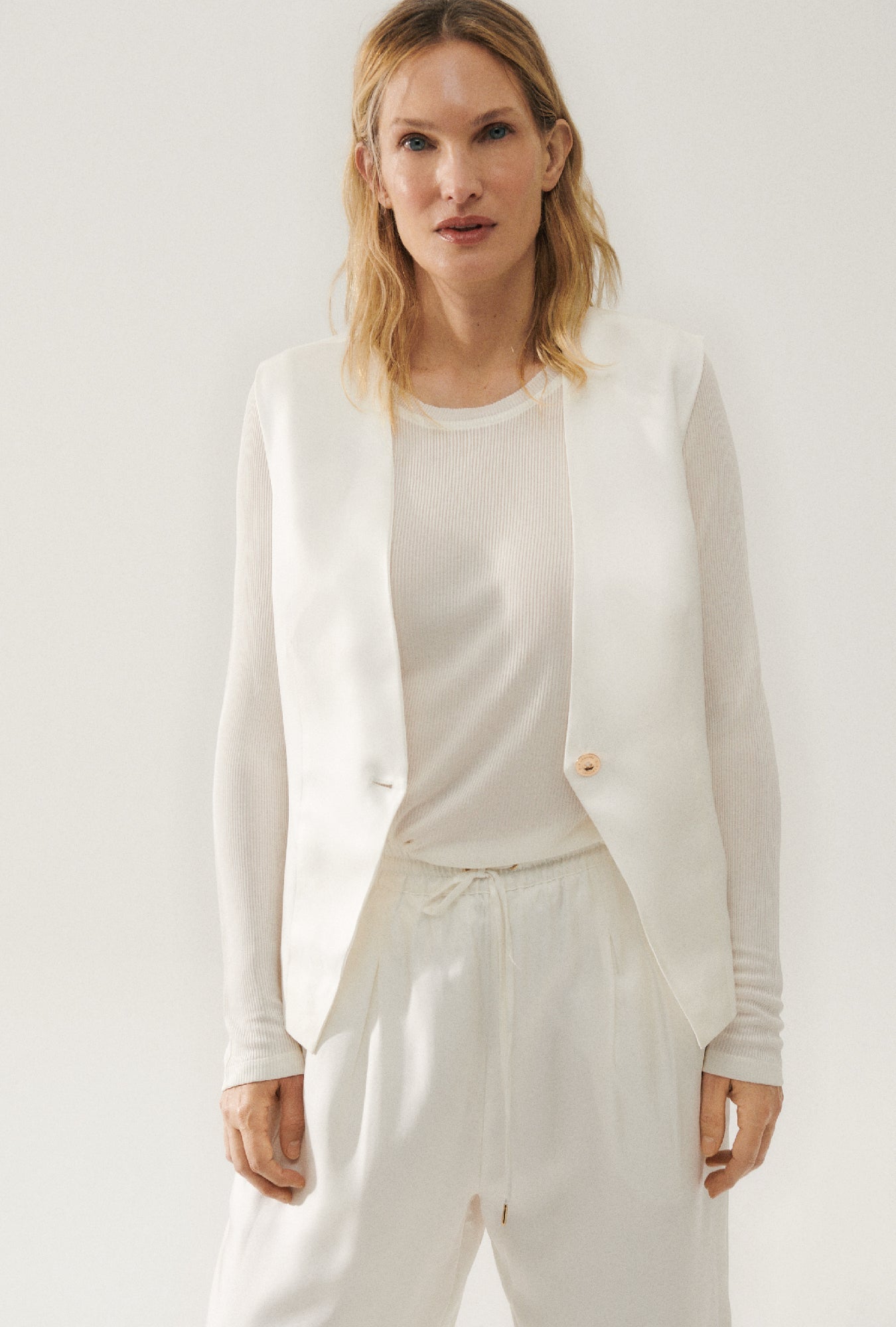 Silk Laundry Twill Slouch Vest (White)