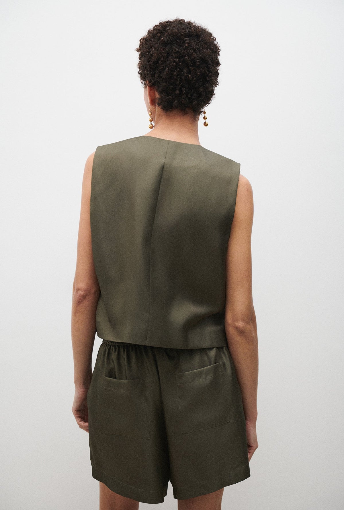 Silk Laundry Twill Vest (Pine)