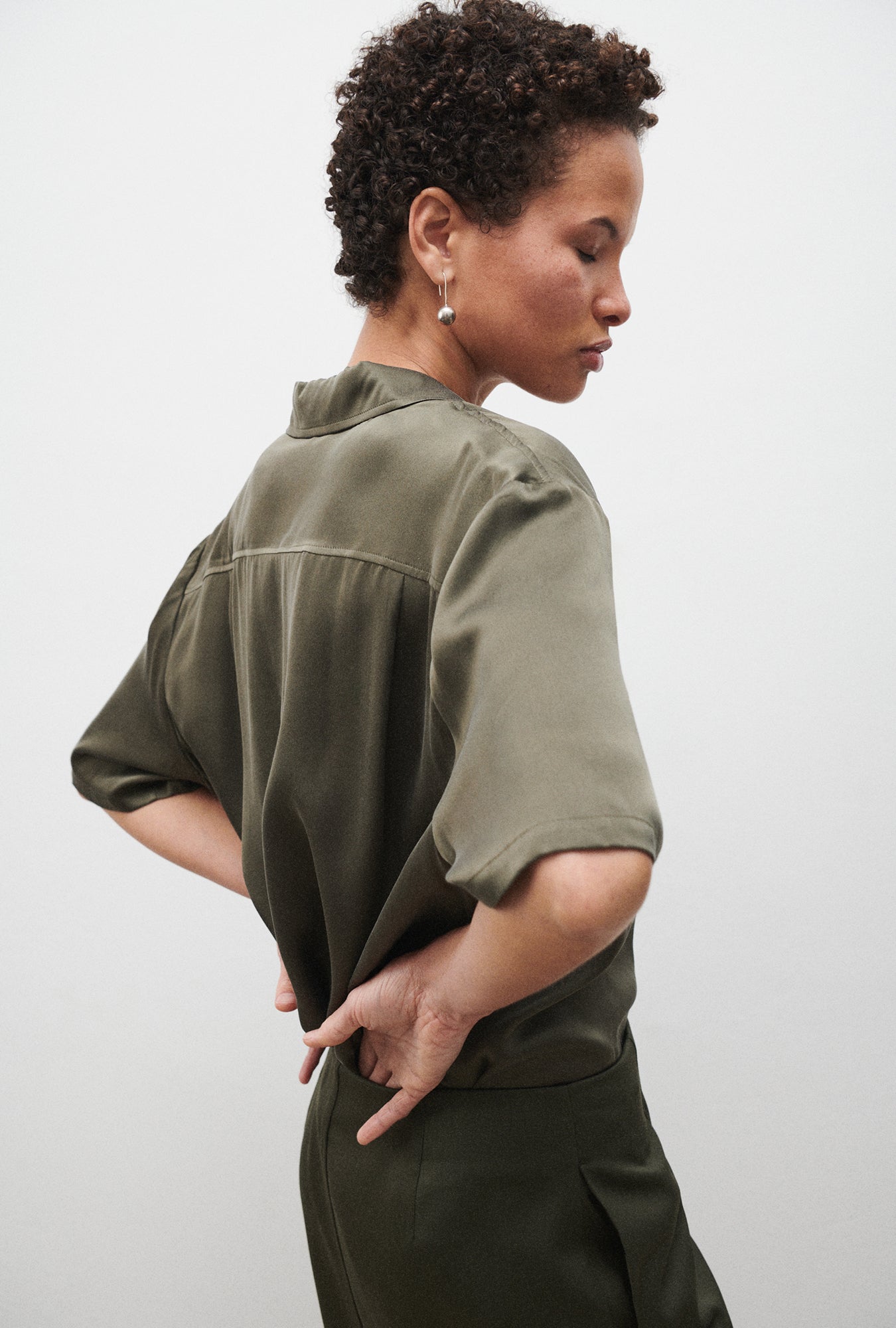 Silk Laundry Short Sleeve Boyfriend Shirt (Pine)
