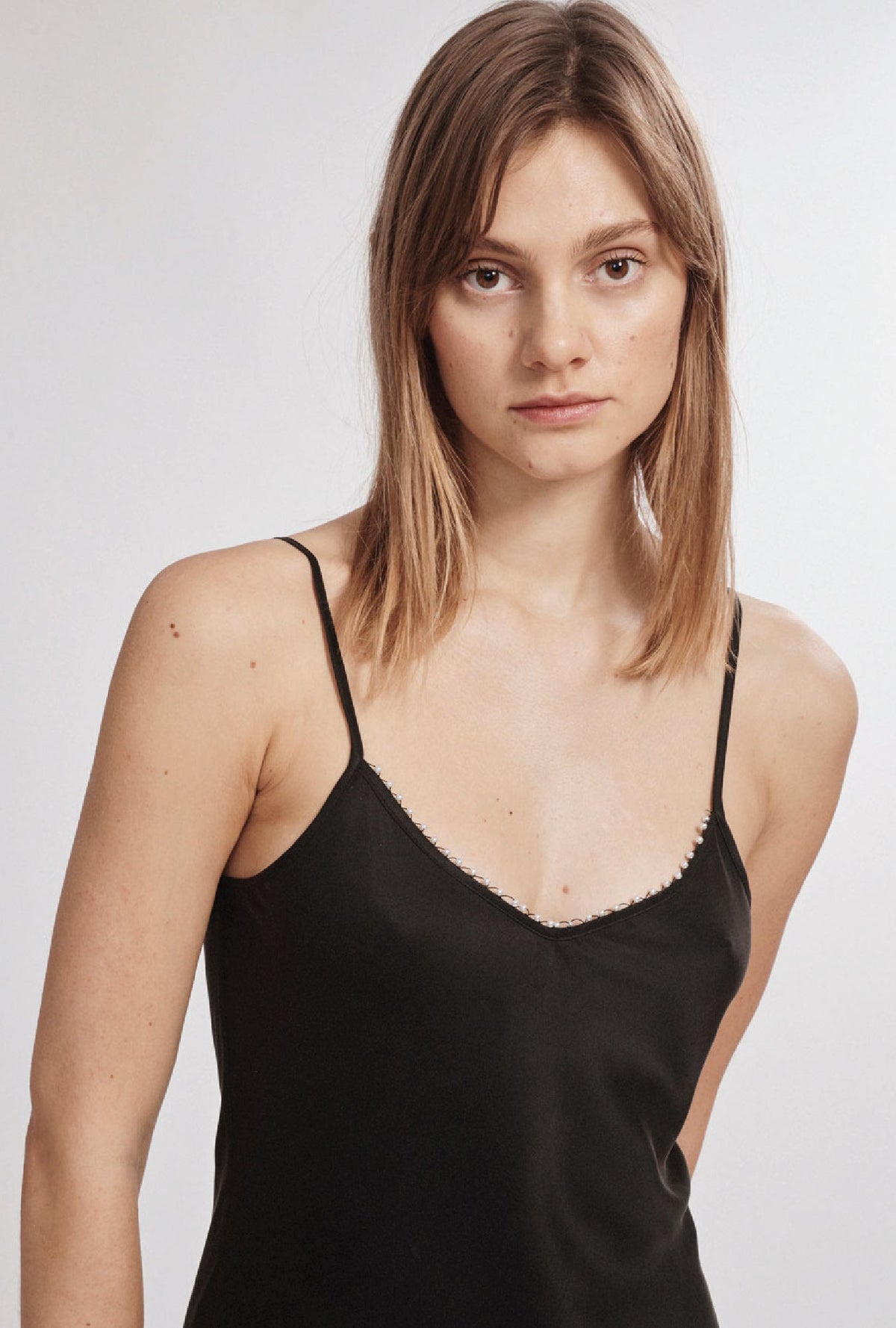 Silk Laundry 90S Pearl Slip Dress (Black)